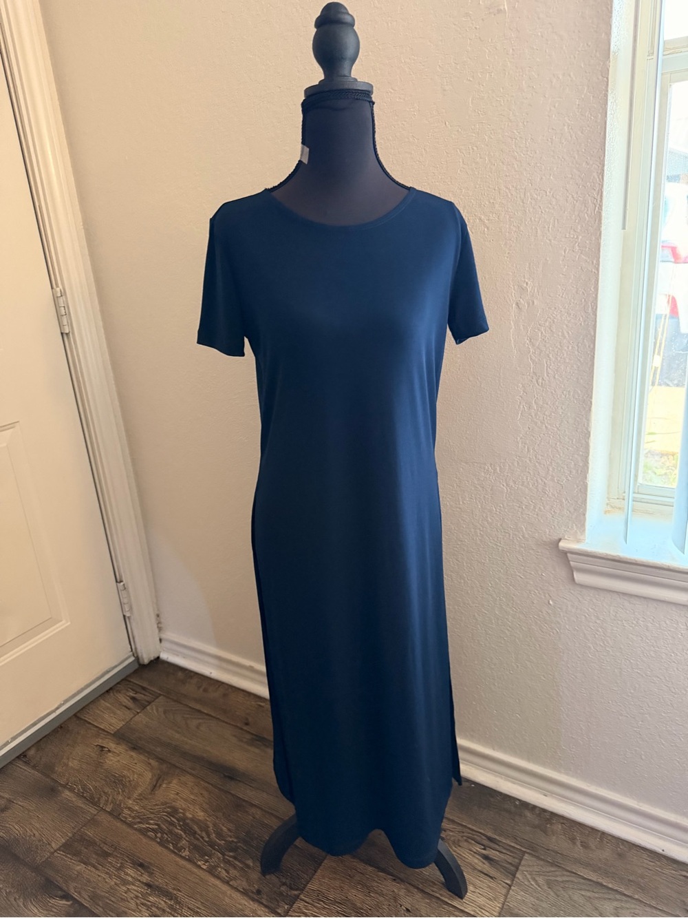 Lysse Midnight Navy Short-Sleeve Midi Dress
